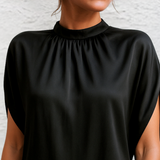 Dainė – Elegantiška figūrą glostanti suknelė