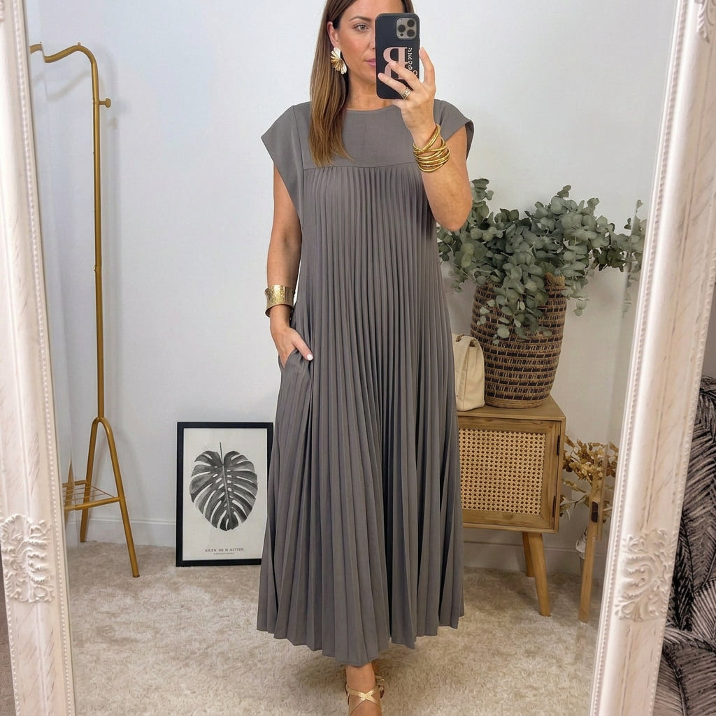 Ieva – Nesenstančio komforto suknelė